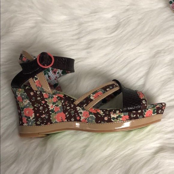 New in Box Poetic License Wedge Shoes Sz 37 - Picture 3 of 4